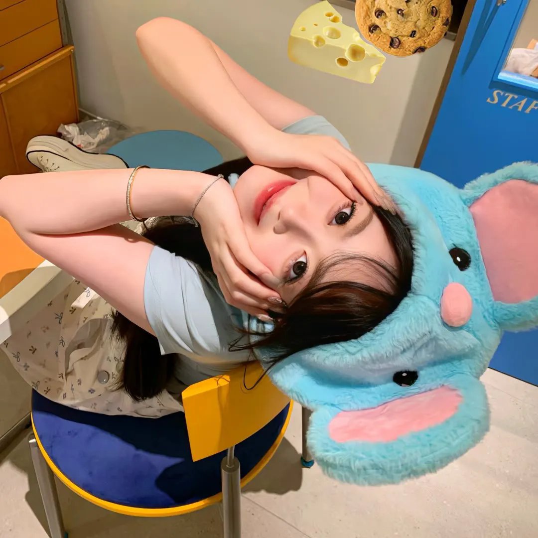 冰属性男子与酷酷女同事